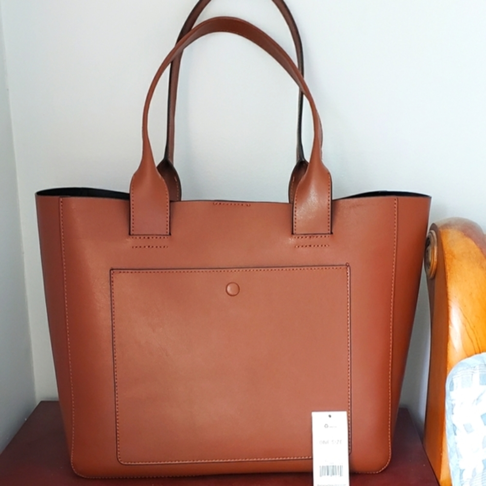 Banana Republic East West tote